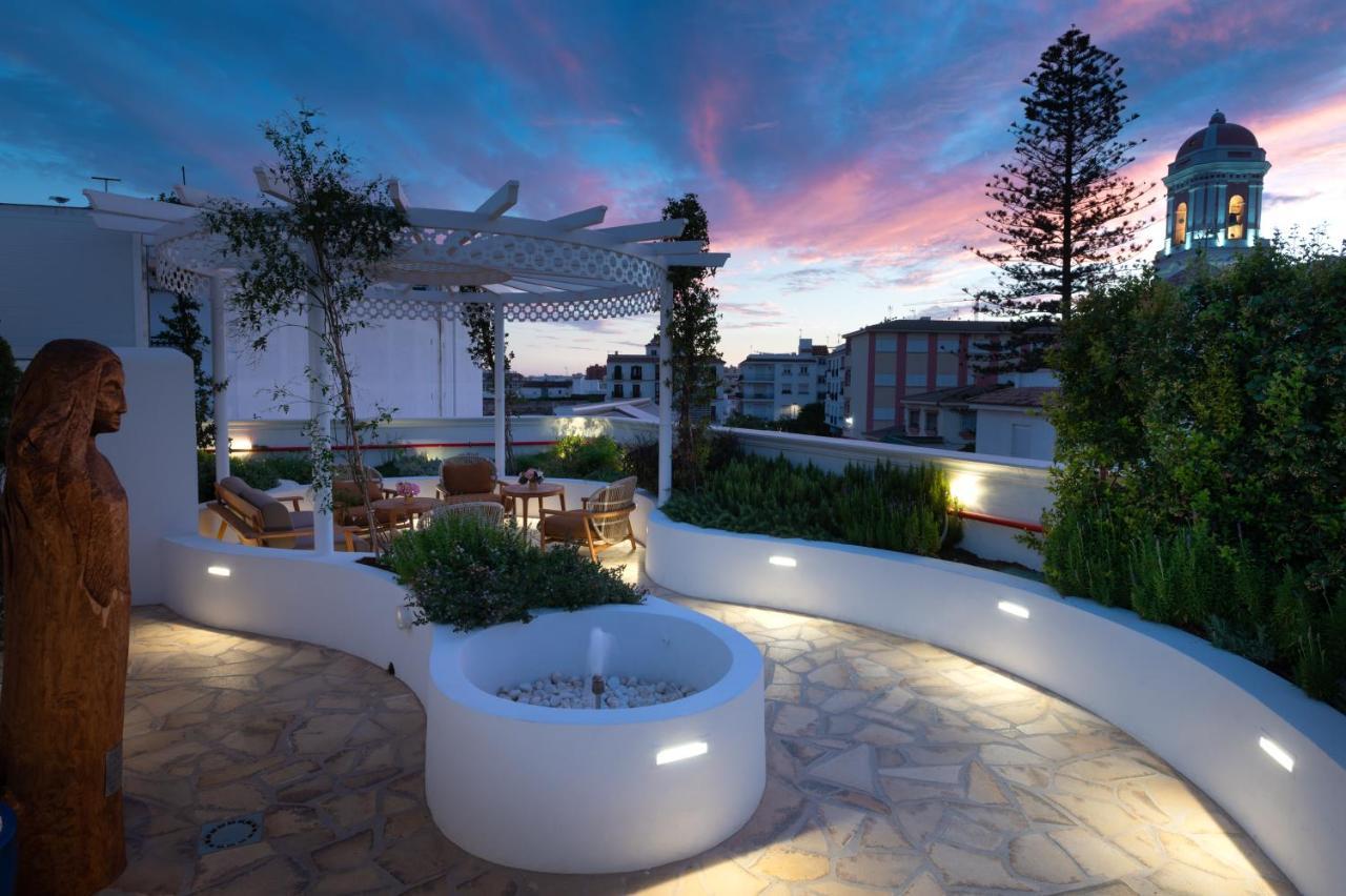 Hotel El Pilar Andalucia Estepona Esterno foto